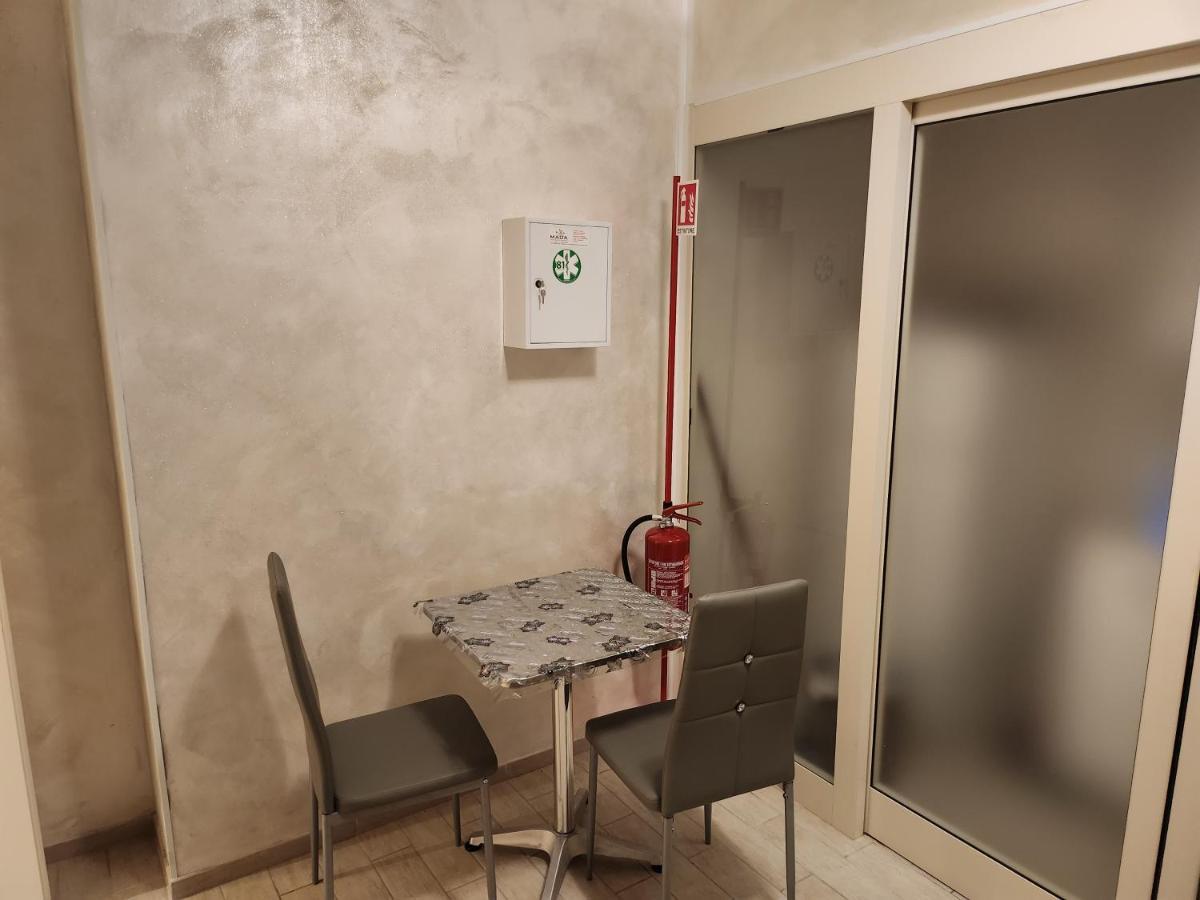 Rosilienza Suites Private Spa, Patio Garden Free Trasfer To & From Airport Fiumicino Eksteriør bilde