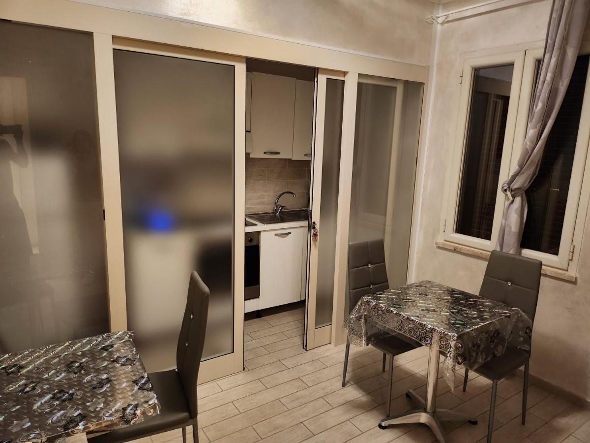 Rosilienza Suites Private Spa, Patio Garden Free Trasfer To & From Airport Fiumicino Eksteriør bilde